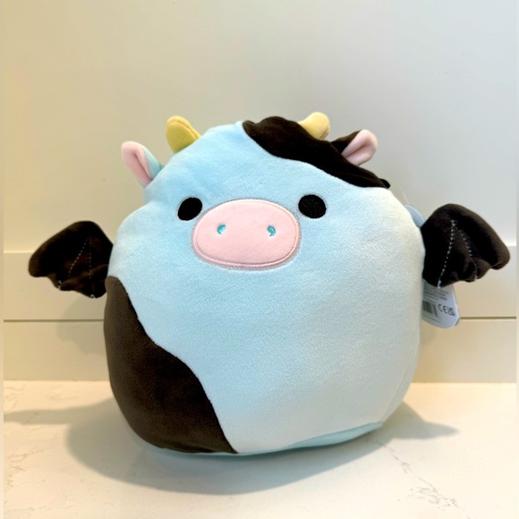Cillian the Bat Cow Squishmallows 8” NWT - Picture 1 of 4